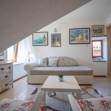 Apartments Franovic Πέραστ Εξωτερικό φωτογραφία