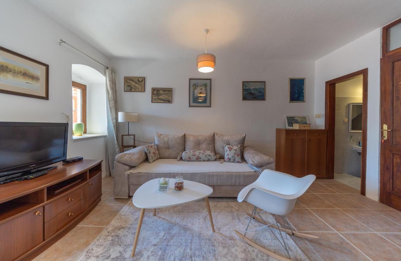 Apartments Franovic Πέραστ Εξωτερικό φωτογραφία
