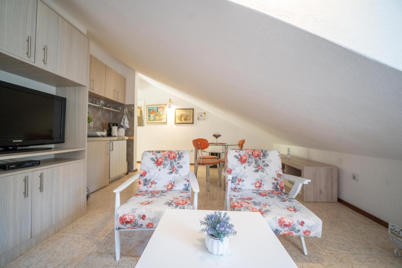 Apartments Franovic Πέραστ Εξωτερικό φωτογραφία